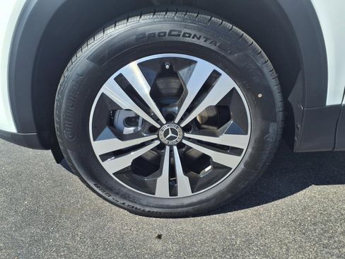 New 2025 Mercedes-Benz GLB 250 4MATIC image 10