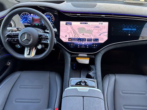 New 2025 Mercedes-Benz EQS AMG 4MATIC image 4