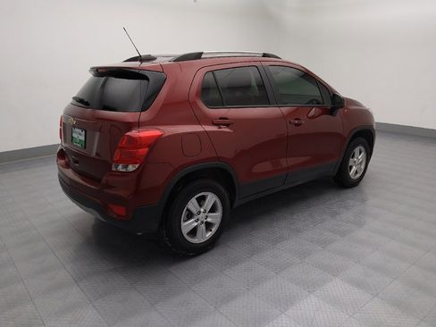 Used 2021 Chevrolet Trax LT w/ Premium Seat Package AWD/4WD image 10