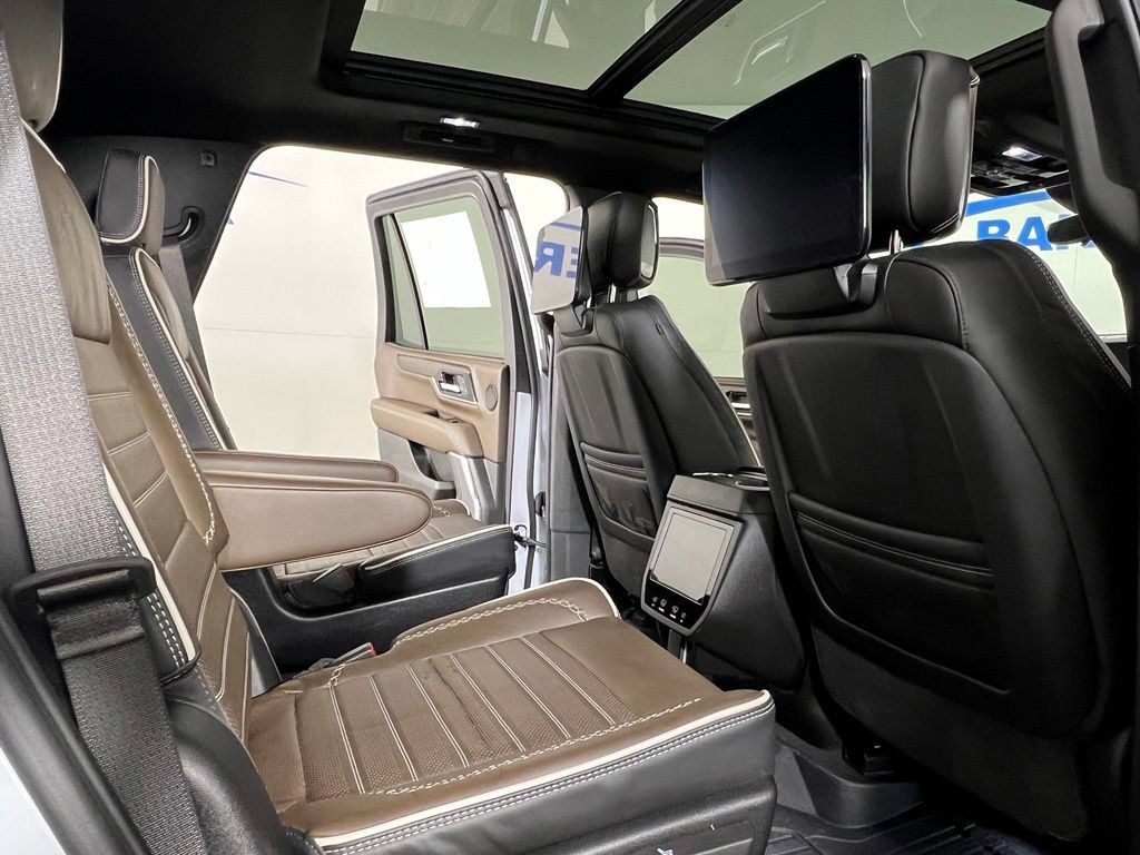 Certified 2026 GMC Yukon Denali Ultimate AWD/4WD image 13