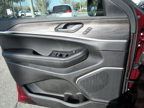 New 2026 Jeep Grand Cherokee Limited RWD image 19