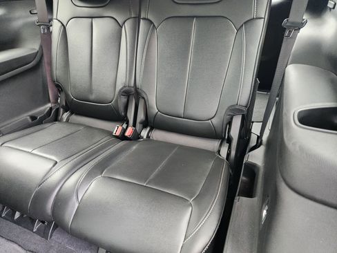 Used 2024 Jeep Grand Cherokee L Limited image 30