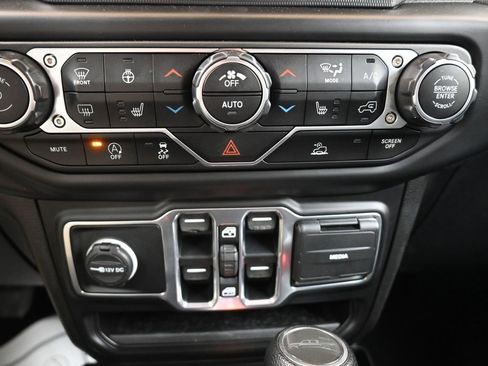 Used 2020 Jeep Gladiator Sport w/ Quick Order Package 24S image 29