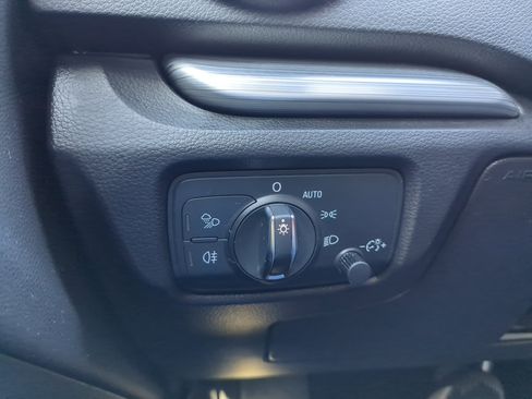 Used 2018 Audi A3 2.0T Premium Plus image 31