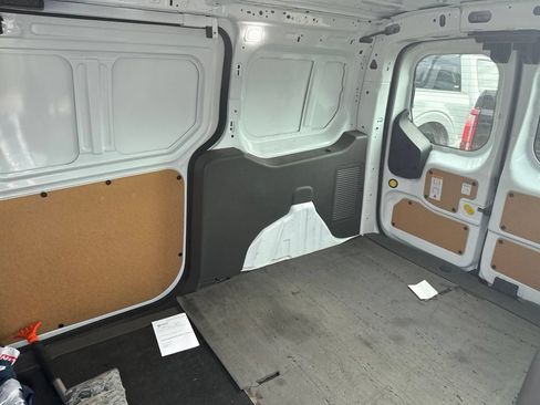 Used 2023 Ford Transit Connect XL FWD image 14