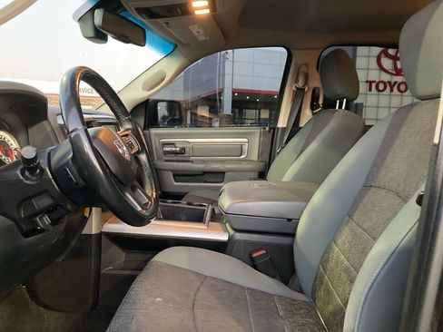 Used 2015 RAM 1500 Classic SLT w/ SLT Plus D￩cor Group image 10