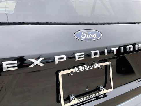 New 2026 Ford Expedition Max Platinum w/ Driver's Package image 15