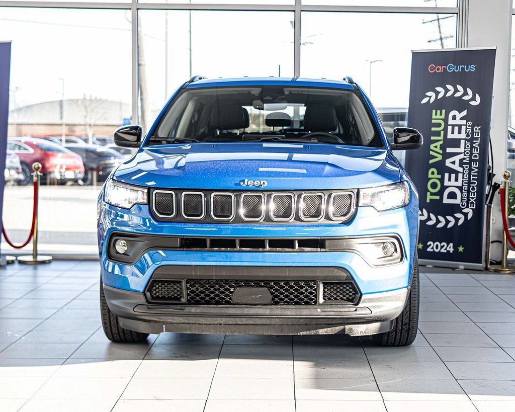 Used 2022 Jeep Compass Latitude AWD/4WD image 2