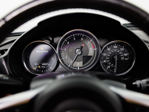 Used 2019 MAZDA MX-5 Miata RF Grand Touring image 25