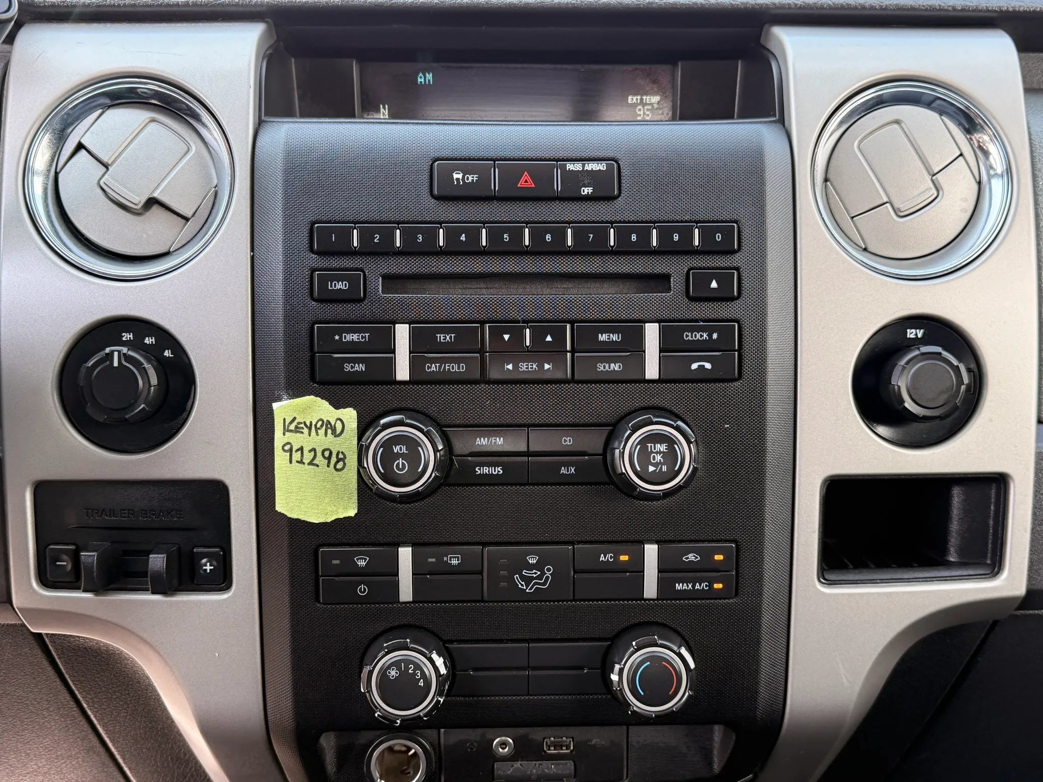 Used 2011 Ford F150 XLT w/ XLT Chrome Pkg AWD/4WD image 25