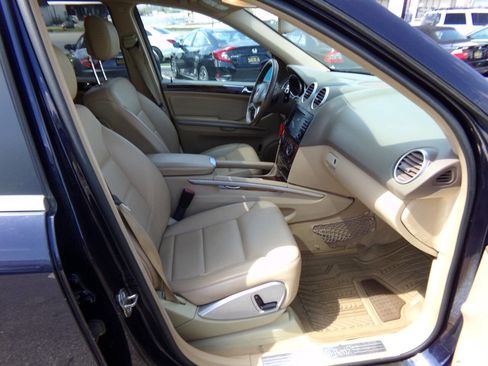 Used 2011 Mercedes-Benz ML 350 4MATIC image 26