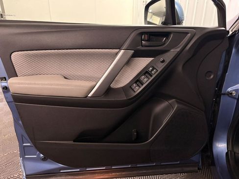 Used 2018 Subaru Forester 2.5i Premium AWD/4WD image 6
