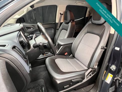 Used 2020 Chevrolet Colorado Z71 AWD/4WD image 3