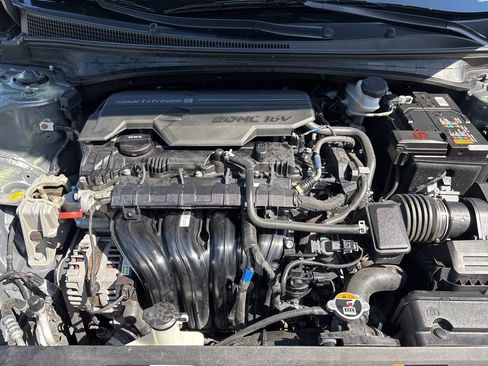 Certified 2024 Hyundai Elantra SEL FWD image 12