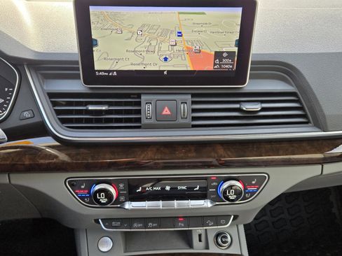 Used 2020 Audi Q5 2.0T Premium Plus AWD/4WD image 24