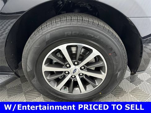 Used 2019 Ford Expedition Max XLT image 13