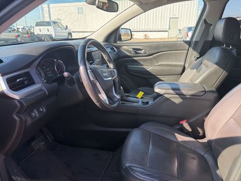 Used 2017 GMC Acadia SLT image 11