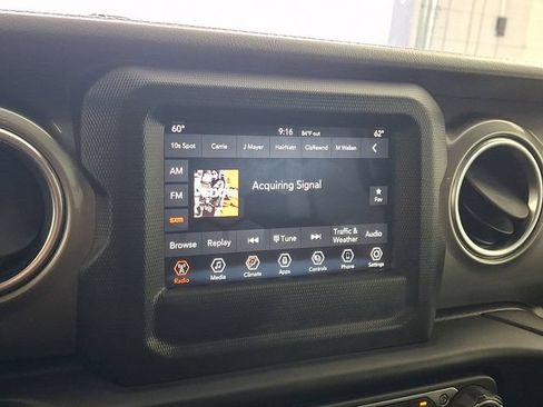 Used 2021 Jeep Wrangler Unlimited Sahara AWD/4WD image 19