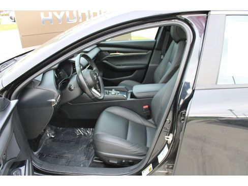 Used 2024 MAZDA MAZDA3 s image 11