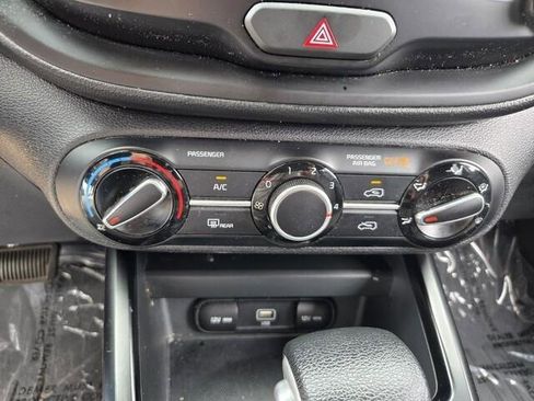 Used 2021 Kia Soul LX FWD image 7