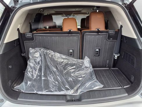 Certified 2023 Nissan Pathfinder Platinum w/ Cargo Package image 27