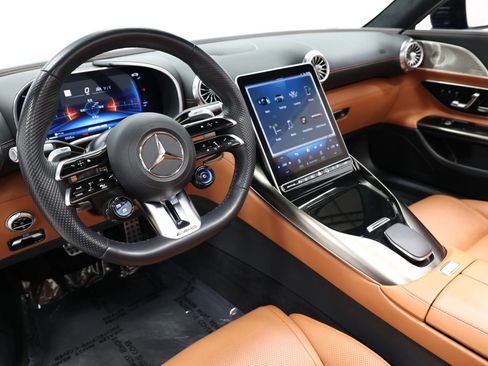 Used 2022 Mercedes-Benz SL 55 AMG 4MATIC image 2