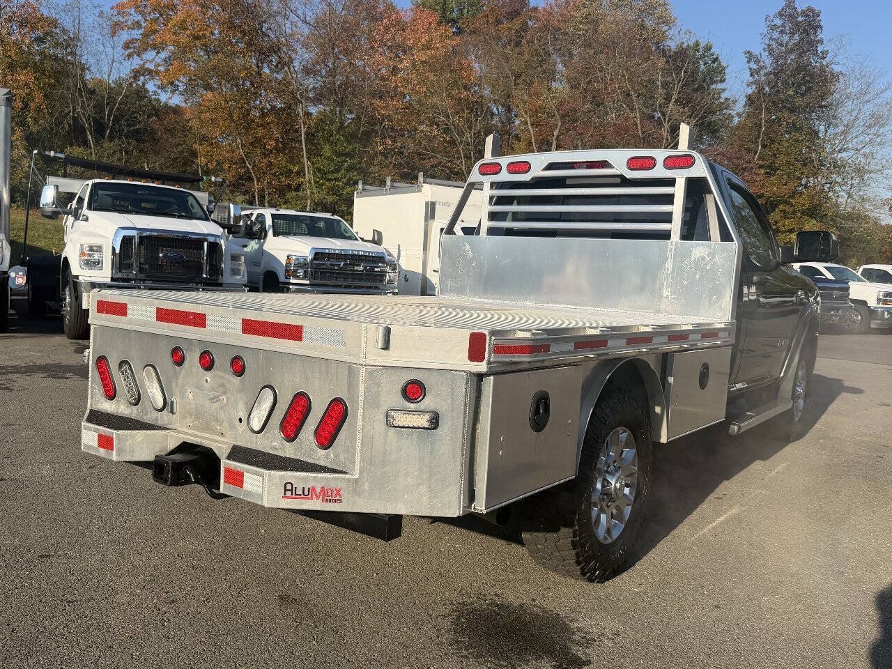 Used 2022 RAM 3500 SLT w/ Quick Order Package 27G SLT AWD/4WD image 3