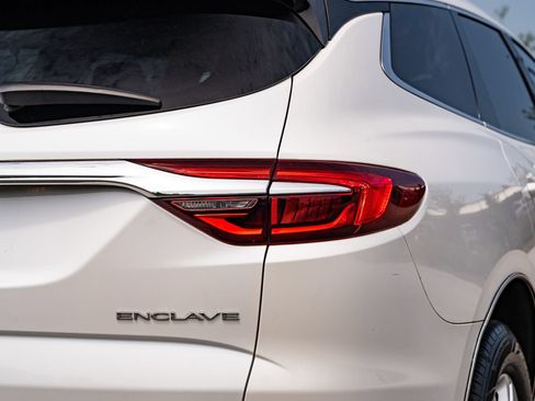 Used 2018 Buick Enclave Premium FWD image 14