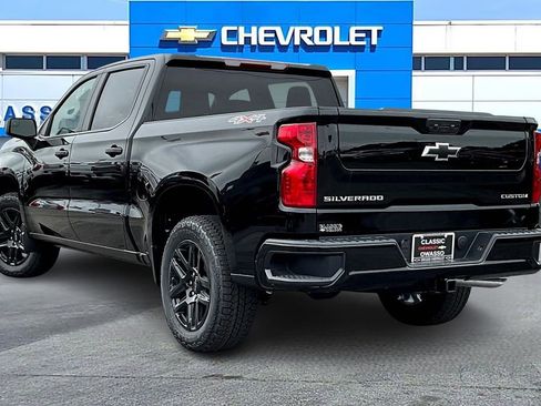 New 2026 Chevrolet Silverado 1500 Custom image 3