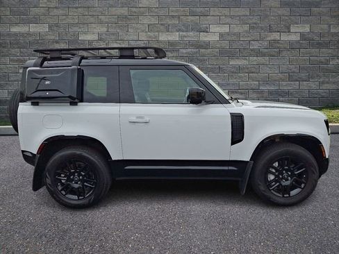 Used 2024 Land Rover Defender 90 X-Dynamic SE AWD/4WD image 7