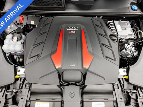 Used 2024 Audi RS Q8 AWD/4WD image 47