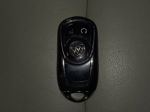 Used 2017 Buick Encore Essence FWD image 32
