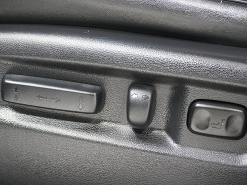 Used 2011 Honda Pilot Touring image 19