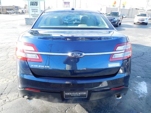 Used 2017 Ford Taurus SE image 16