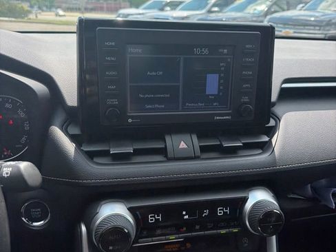 Used 2022 Toyota RAV4 XLE w/ Convenience Package FWD image 19