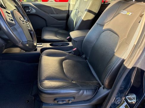 Used 2019 Nissan Frontier PRO-4X w/ Pro-4x Luxury Package image 3