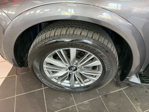 Used 2024 INFINITI QX80 Luxe image 38