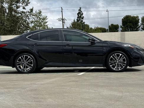 Used 2026 Toyota Camry XLE FWD image 6