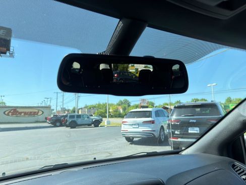 Used 2019 Dodge Grand Caravan GT w/ Safety Sphere Group FWD image 64
