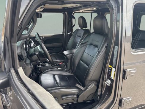 Used 2022 Jeep Wrangler Unlimited Sahara w/ LED Lighting Group AWD/4WD image 20