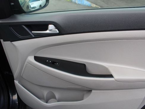 Used 2021 Hyundai Tucson SE image 14