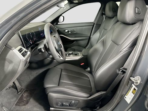 Used 2026 BMW 330i Sedan w/ M Sport Package image 22