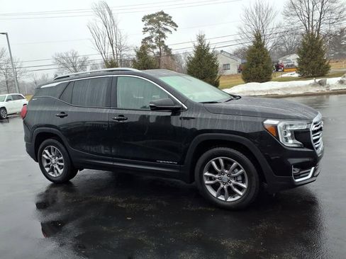 Used 2024 GMC Terrain SLT w/ Infotainment Package II AWD/4WD image 6