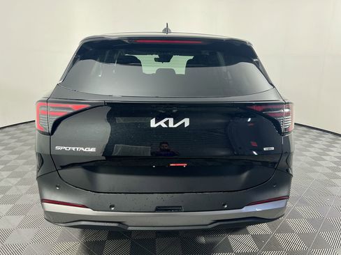 New 2026 Kia Sportage S image 4