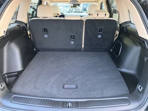 Certified 2022 Jeep Grand Cherokee Limited w/ Luxury Tech Group II image 24