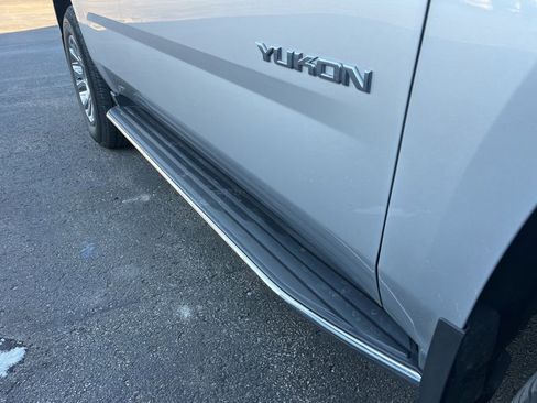 Used 2016 GMC Yukon SLE w/ HD Trailering Package image 4