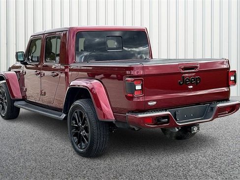 Used 2021 Jeep Gladiator Overland image 11