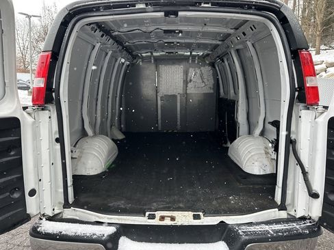 Used 2021 Chevrolet Express 2500 w/ Driver Convenience Package image 21