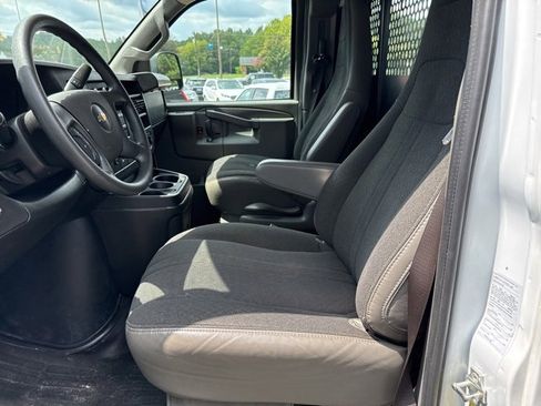 Certified 2023 Chevrolet Express 2500 w/ Driver Convenience Package image 9