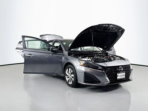 Used 2024 Nissan Altima 2.5 S image 20